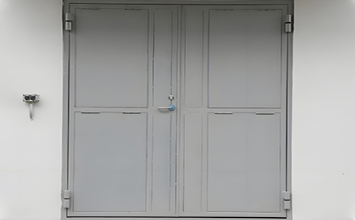 向阳街道泄爆门