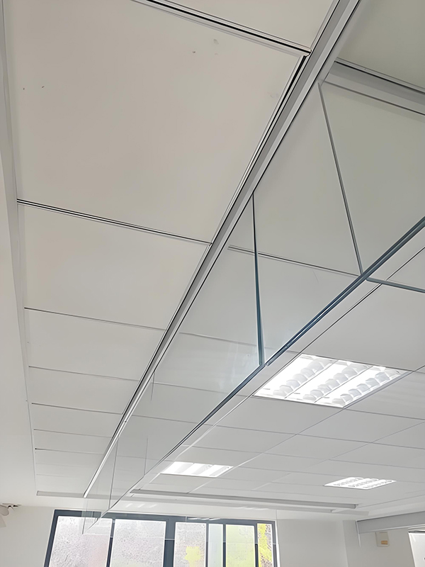 向阳街道玻璃向阳街道挡烟垂壁