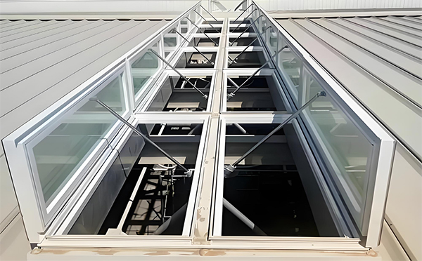 向阳街道排烟天窗