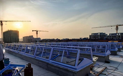 消防向阳街道排烟窗开启角度