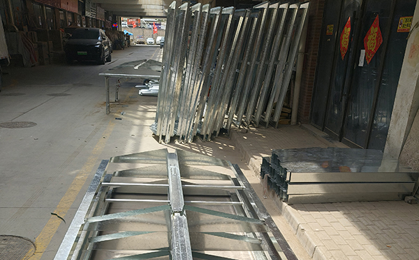 2025向阳街道排烟窗维护周期与电动开启故障排查